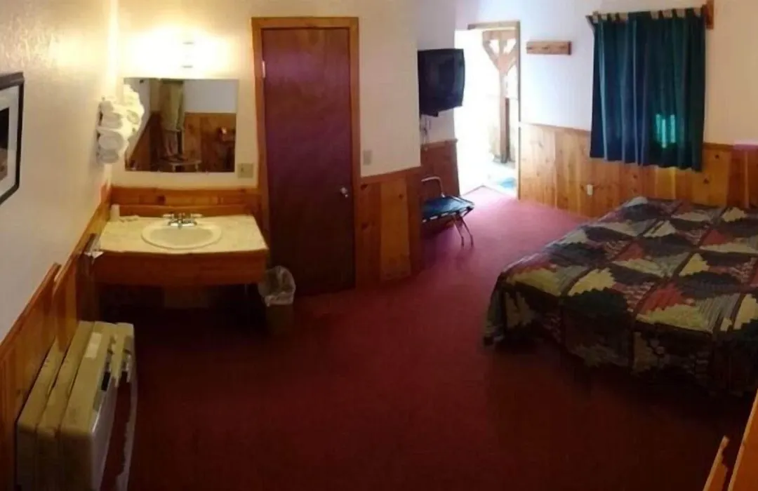Alpine Motel Of Cooke City-1