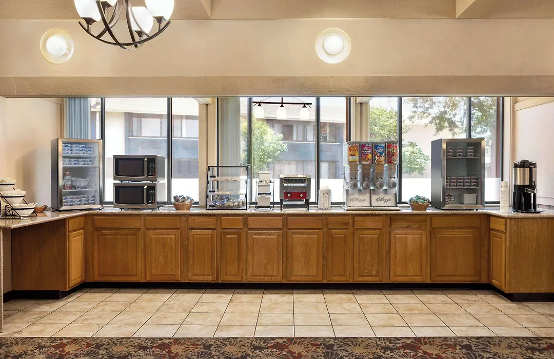 Americinn By Wyndham La Crosse Riverfront Conference Center-1