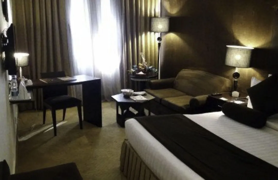 Smart Hotel-1