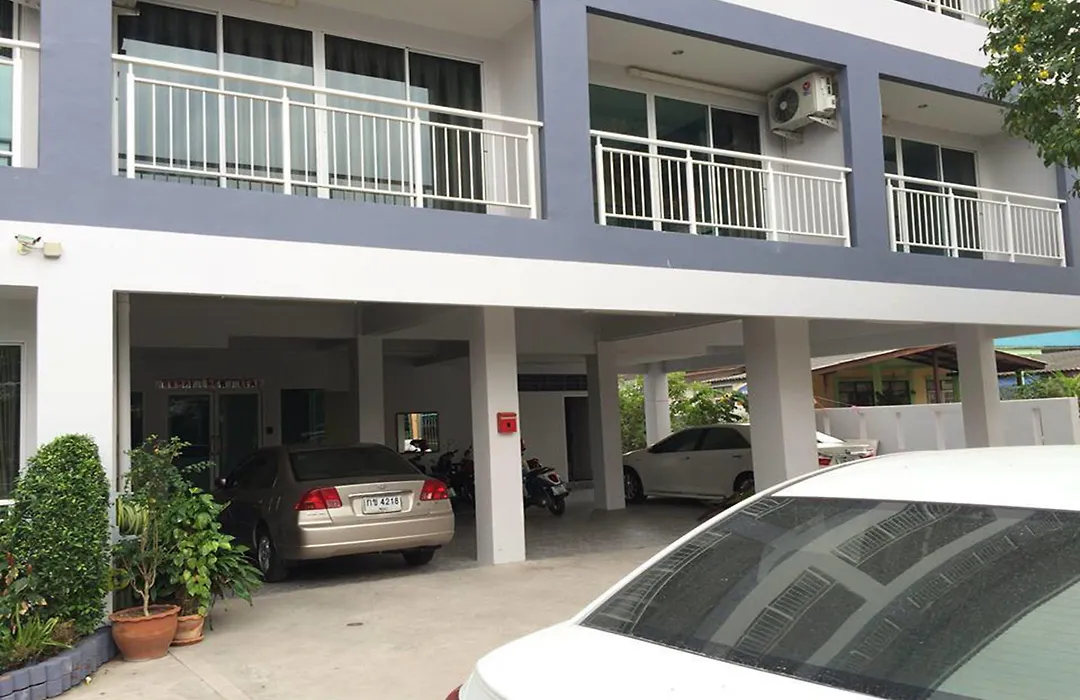 Oyo 75389 Pandora House-1