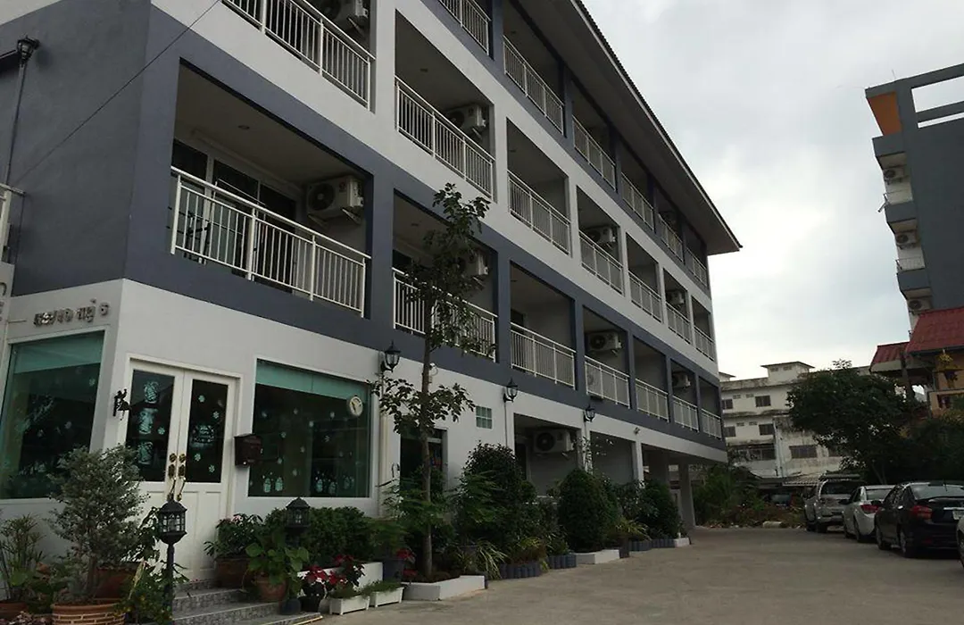 Oyo 75389 Pandora House-1