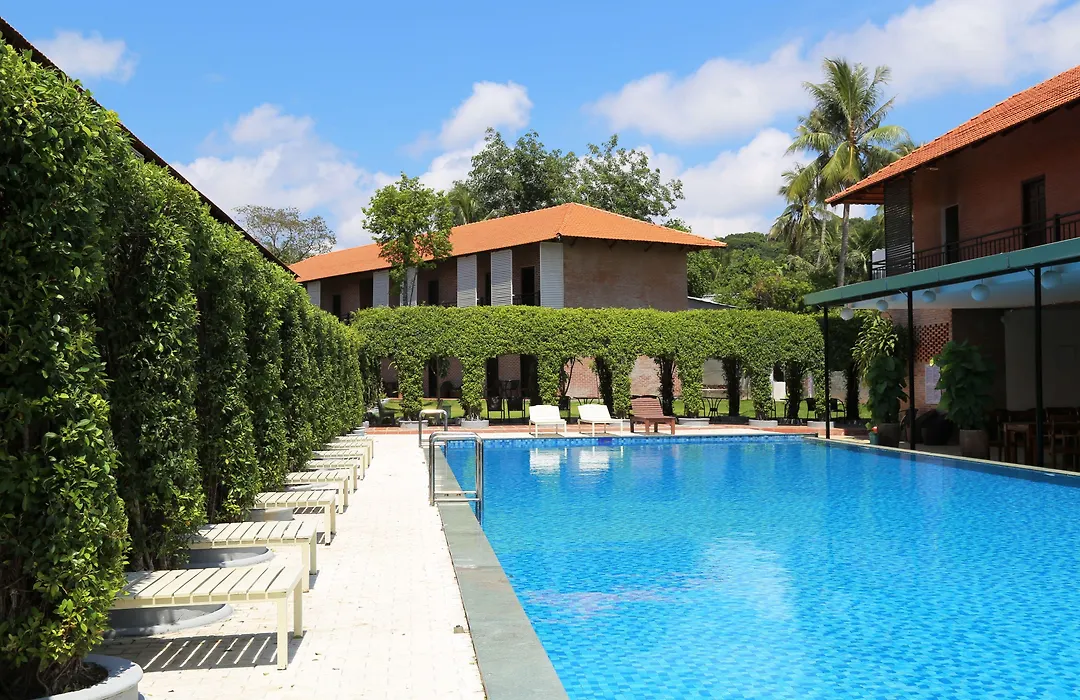Countryside Garden Resort & Bar-1
