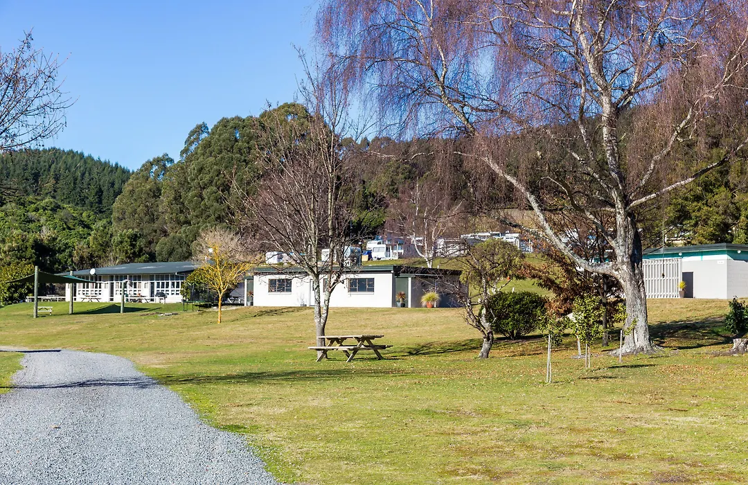Motutere Bay Top 10 Holiday Park-1