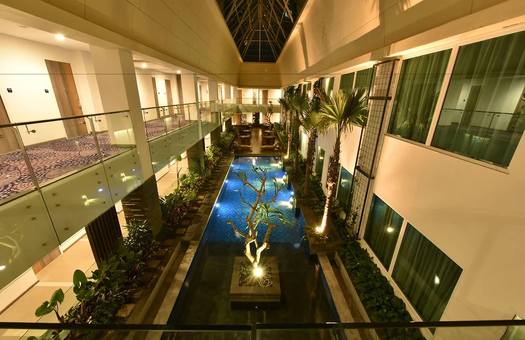 Holiday Inn Bandung Pasteur, an IHG Hotel-1