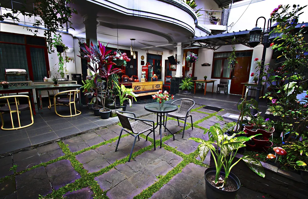 Fora Guest House Taman Lingkar-1