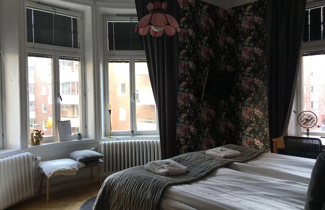 Morris Hotel-1