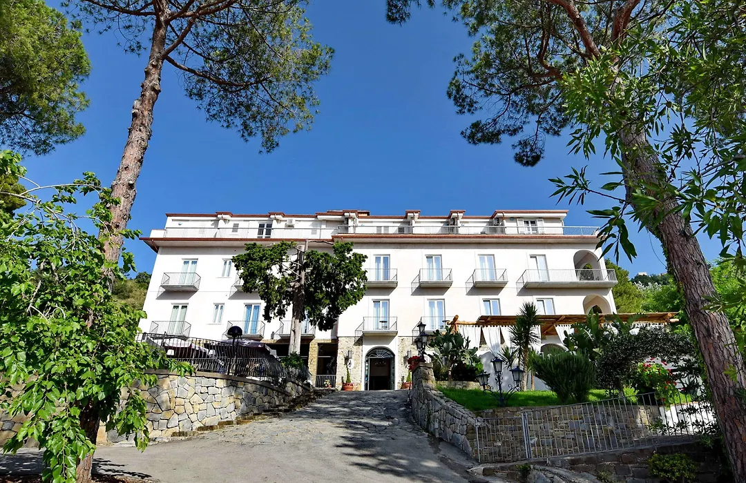 Hotel Garden Riviera-1