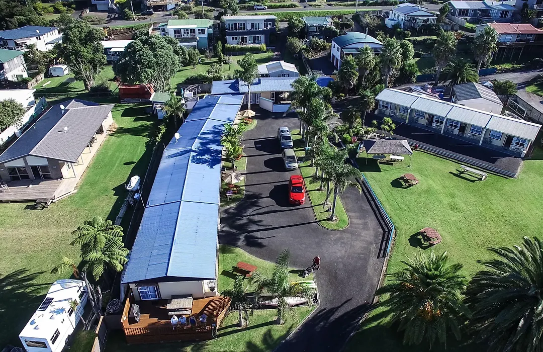 Raglan Palm Beach Motel-1
