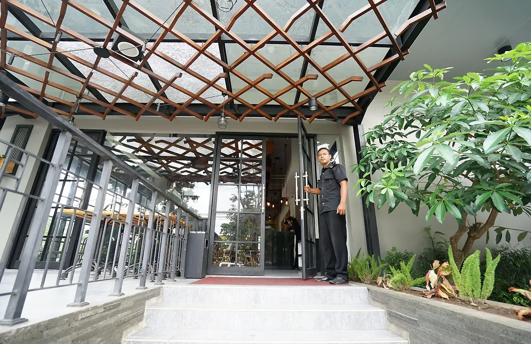 Cleo Hotel Jemursari Surabaya-1