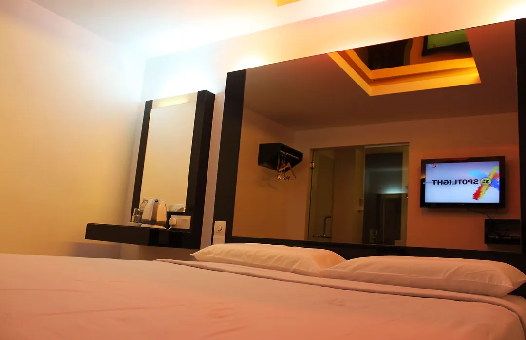 Time Hotel-1