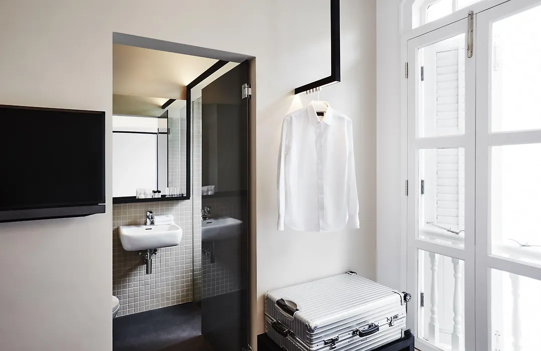Hotel Mono-1