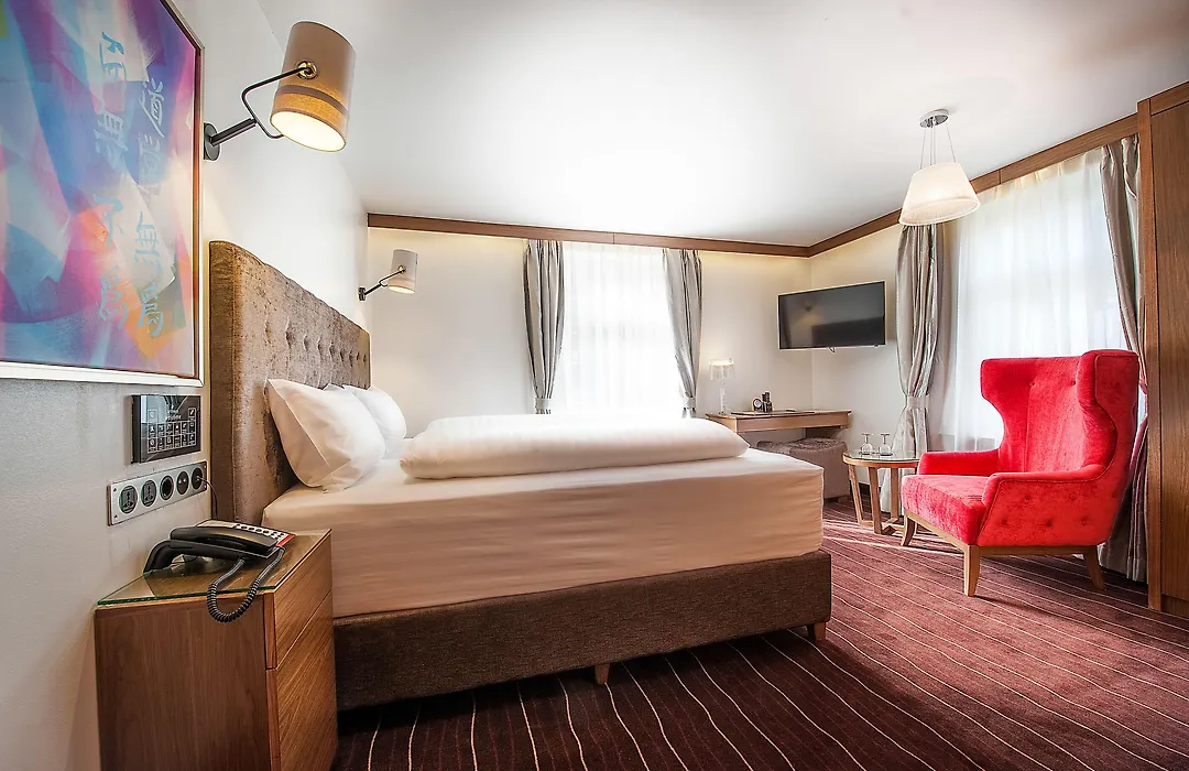 Arthaushotel-1