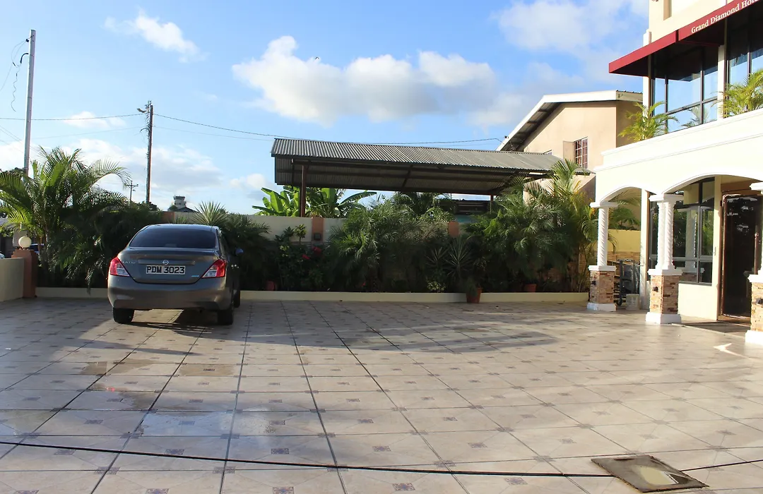 Grand Diamond Hotel Trinidad-1
