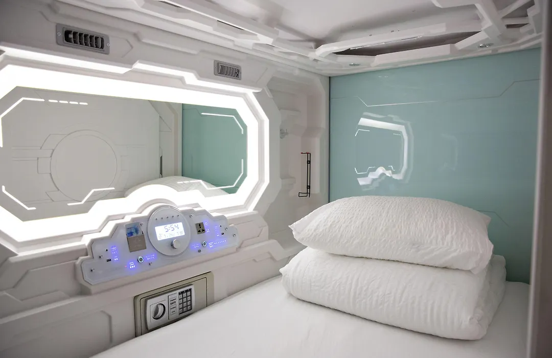 Puffin Nest Capsule Hostel-1