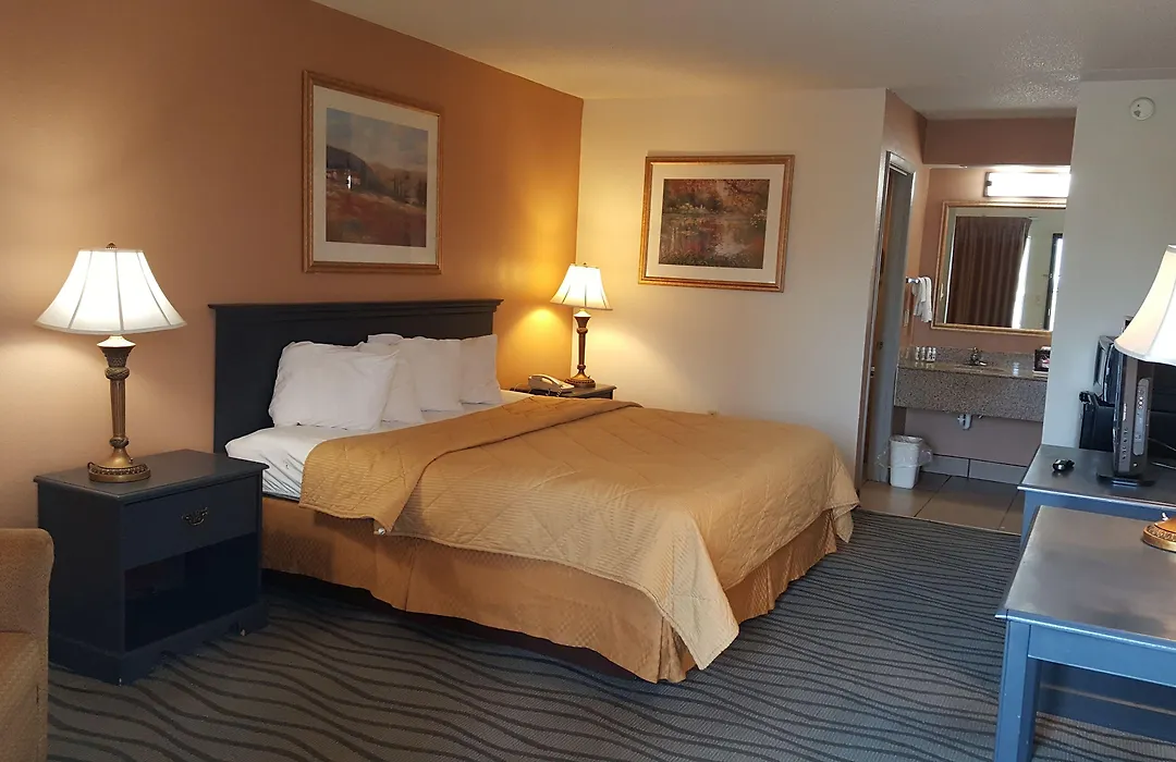 Executive Inn And Suites-1