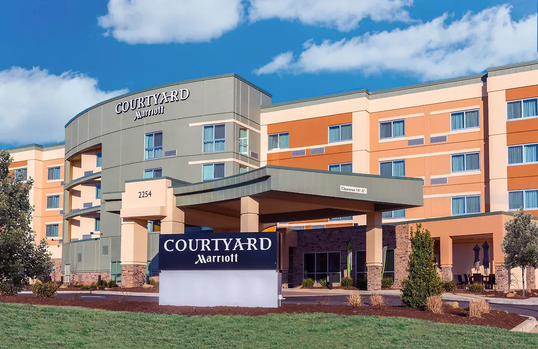 Courtyard By Marriott Somerset-1