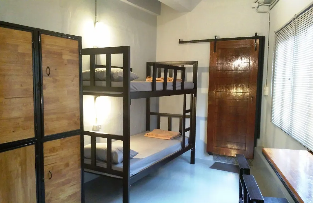 Baan Hostel-1