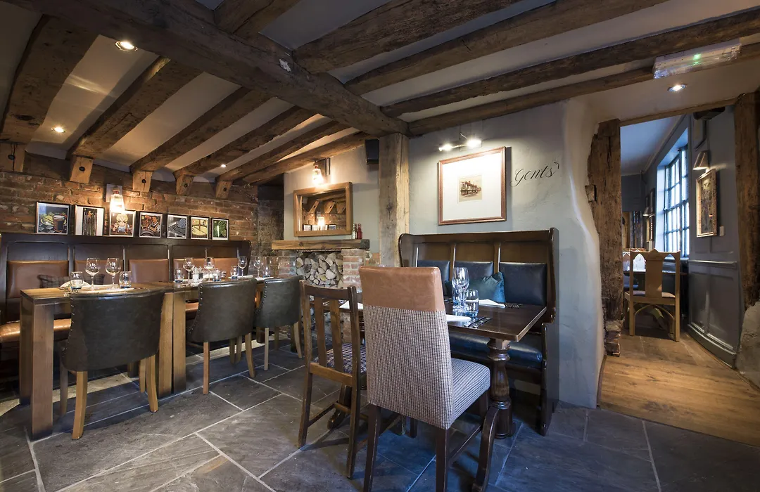 The Ostrich Inn Colnbrook London Heathrow-1