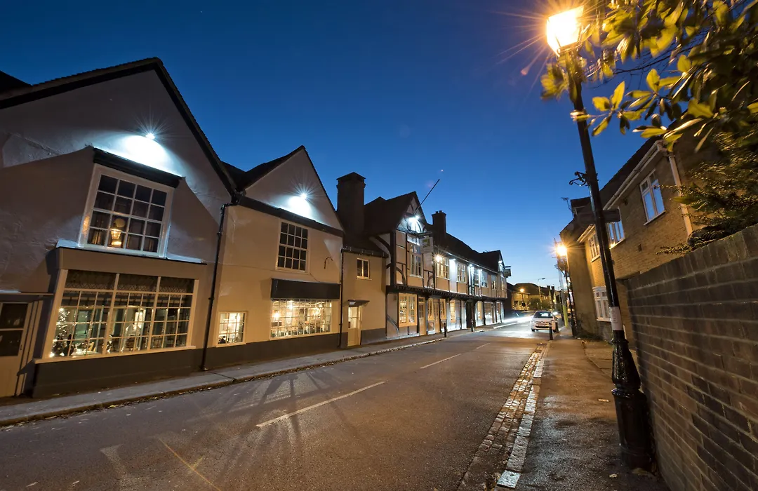 The Ostrich Inn Colnbrook London Heathrow-1