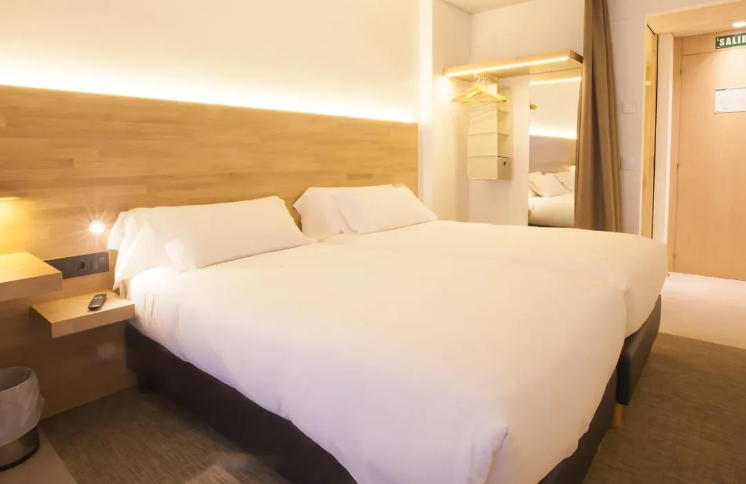 Hotel A Pamplona-1