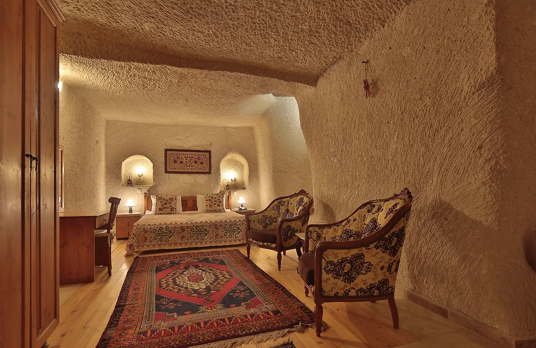 Amber Cave Suites-1