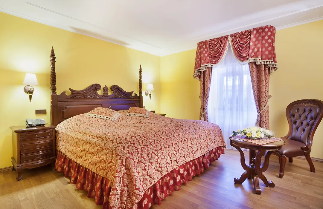 Hotel U Prince Prague By Bhg-1