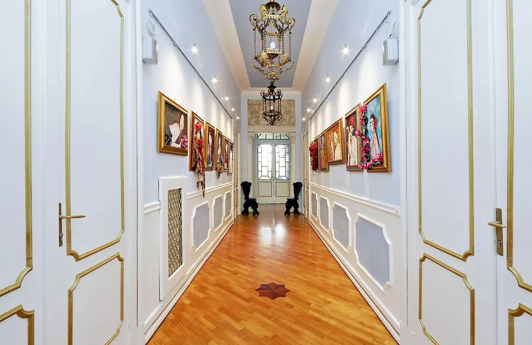 Domus Monami Luxury Suites-1