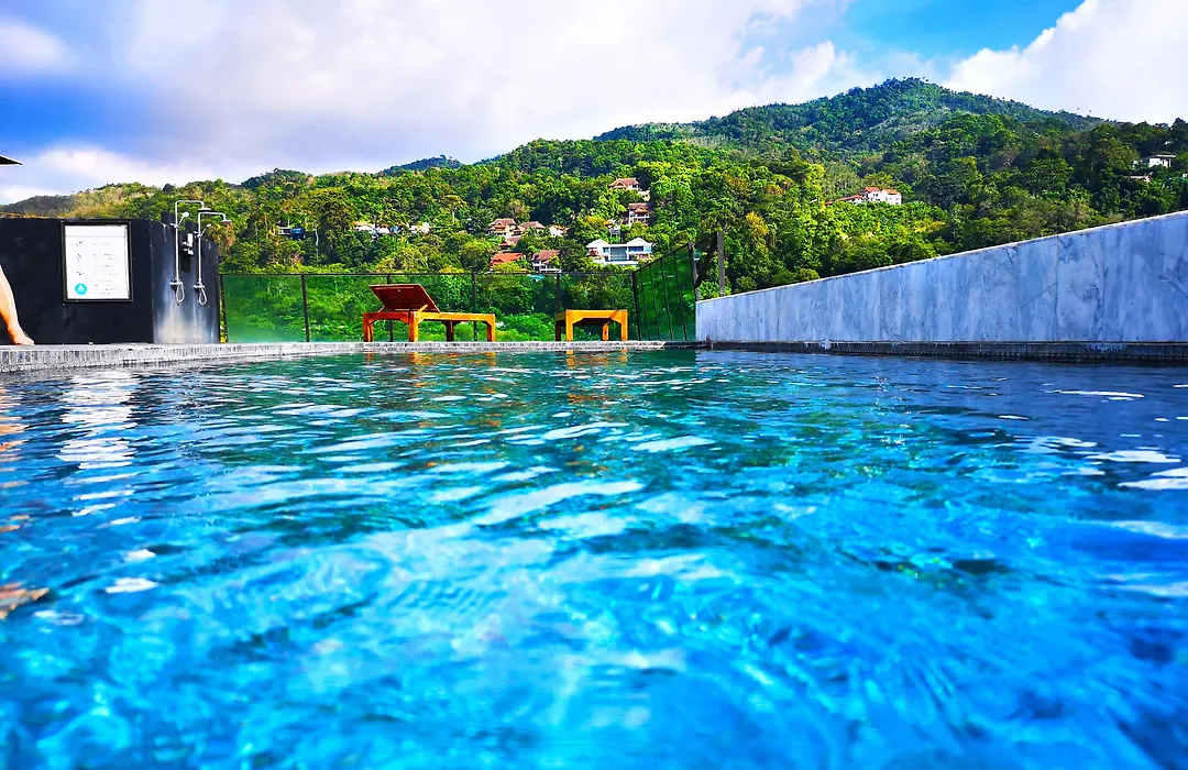 Phoenix Grand Patong-1
