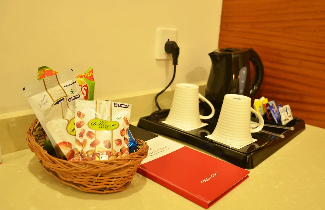 Mint Hotel Premia Chandigarh, Zirakpur-1