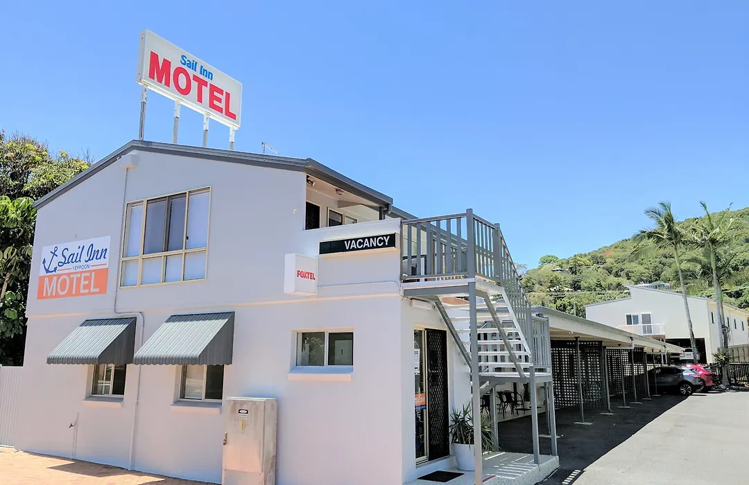 Sail Inn Motel-1