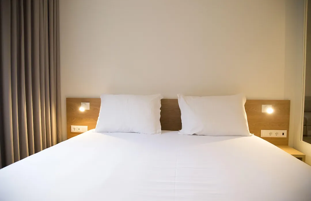 Hotel Spot Family Suites-1