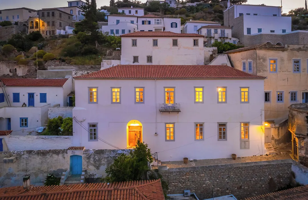 Hydra Hotel-1