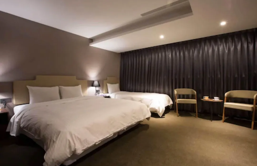 Noble Hotel-1