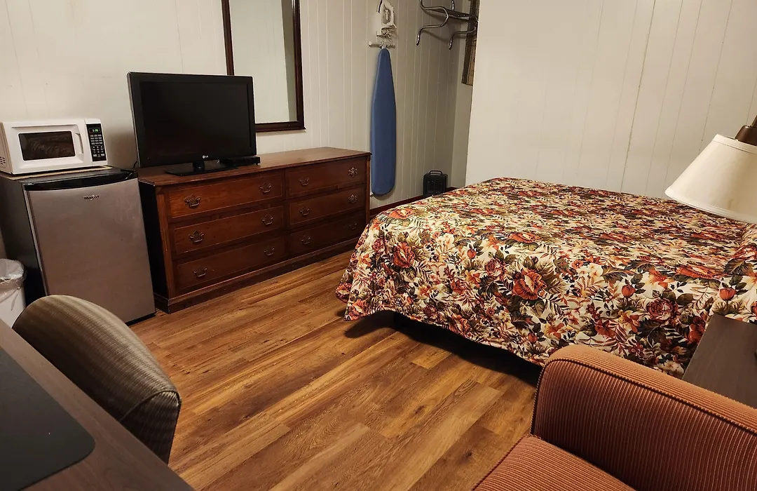 Cortland Motel-1