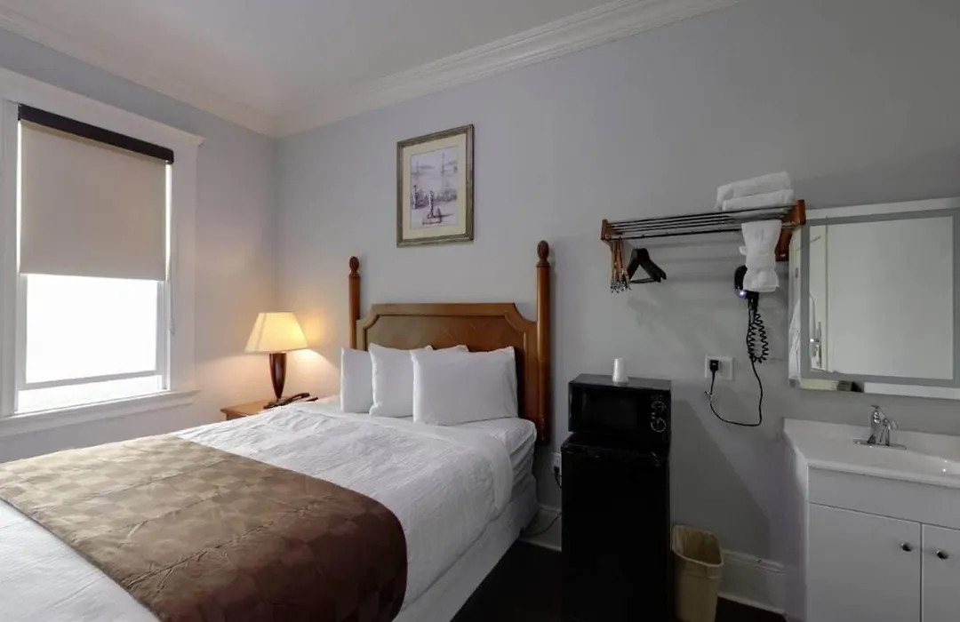 Warfield Hotel-1
