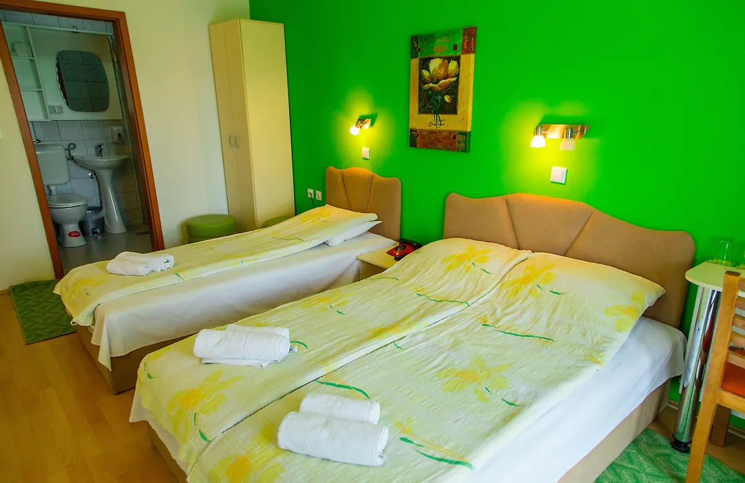 Hotel Pine-1