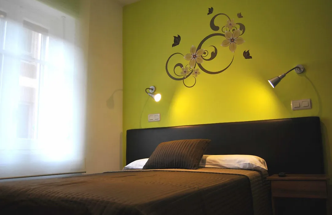 Happy Hostal Carrales-1