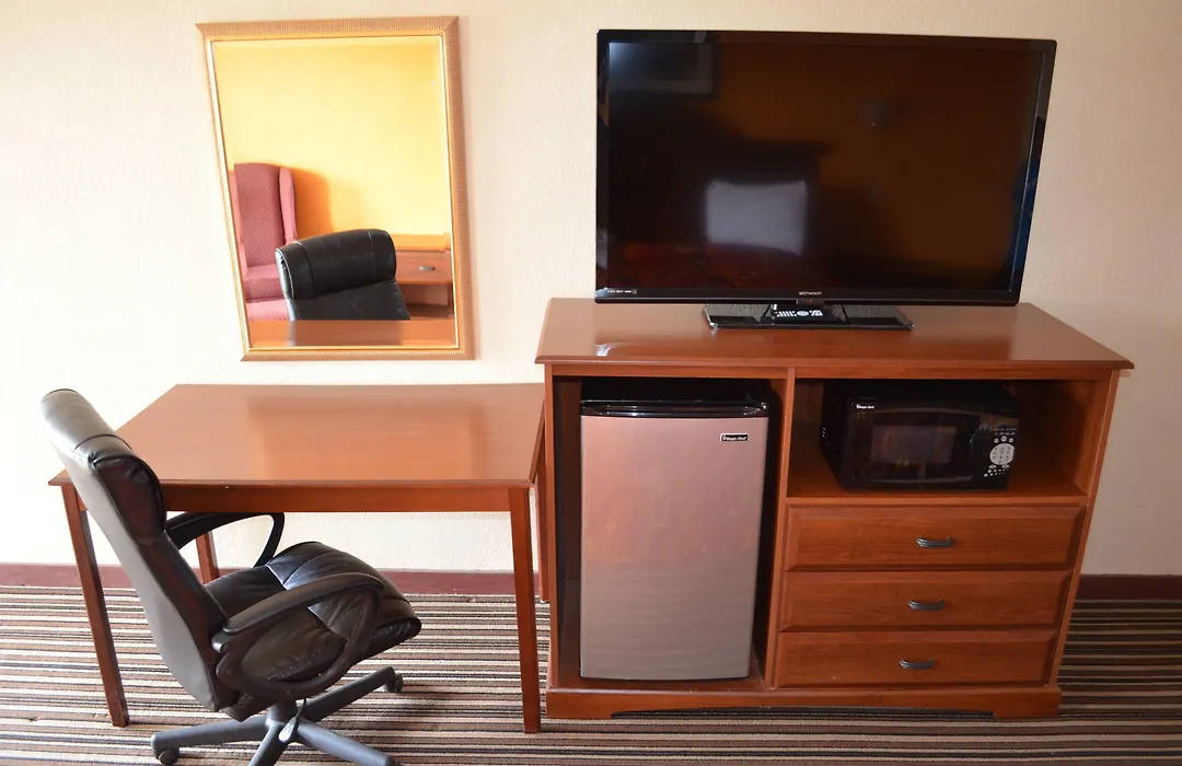 Royal Inn Greenville-1