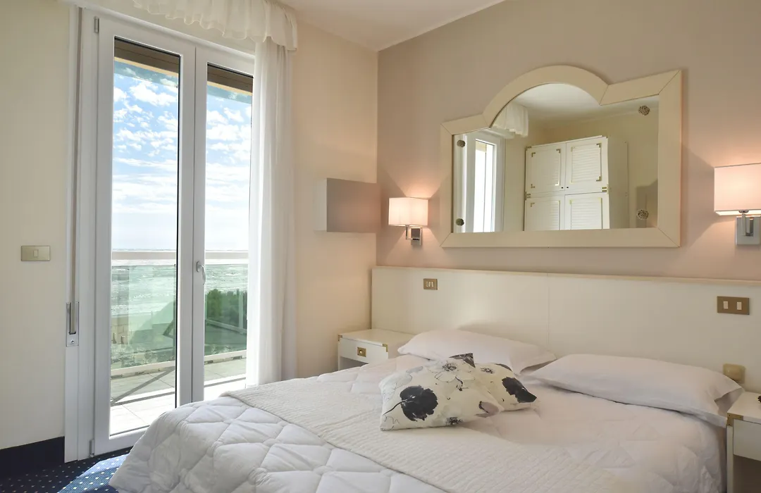 Hotel Anthony-1