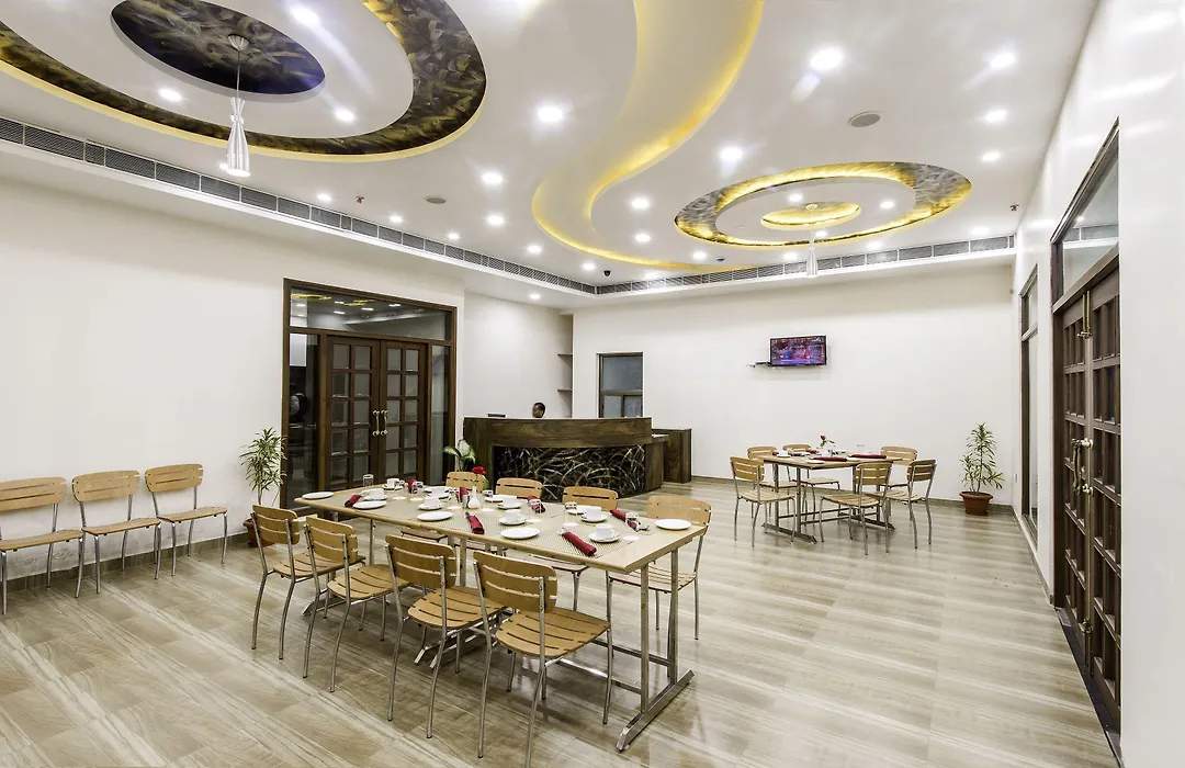 Hotel Yash Regency-1