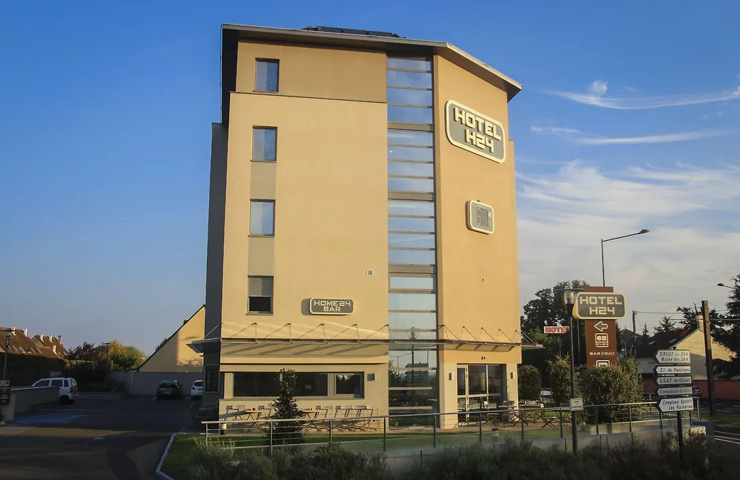 H24 Hotel-1