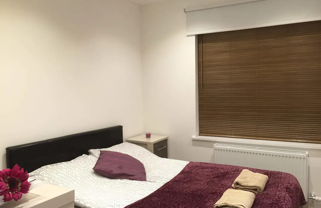 Whitechapel Guest House-1