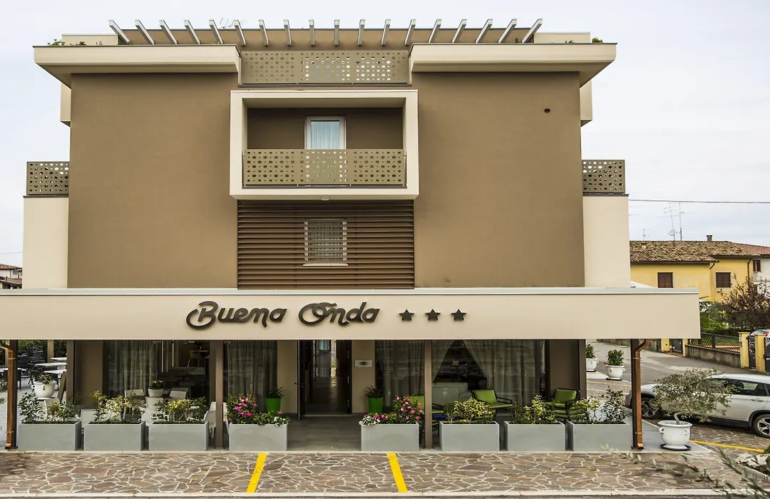Hotel Buena Onda-1