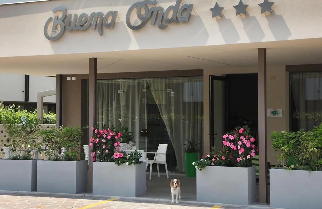 Hotel Buena Onda-1
