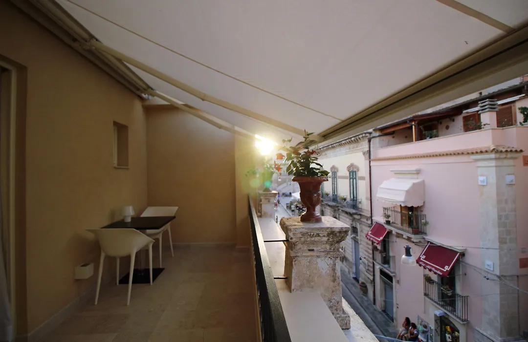 Hotel Porta Reale-1