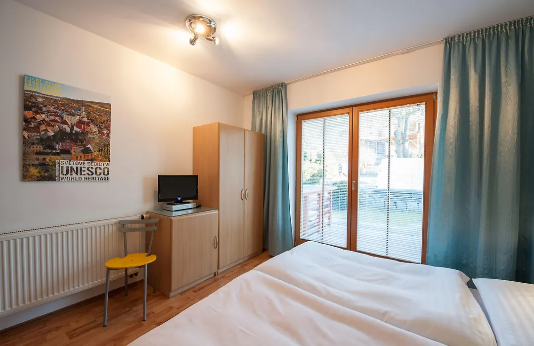 Hotel Garni Pod Skalkou-1