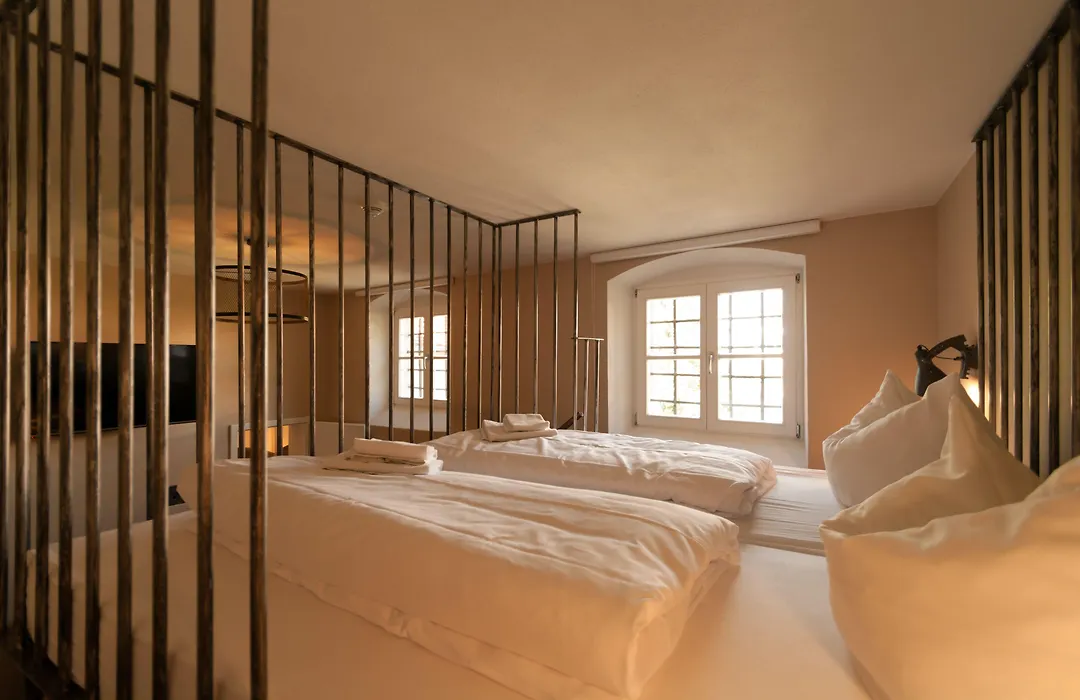 Knast-Hotel Fronfeste-1