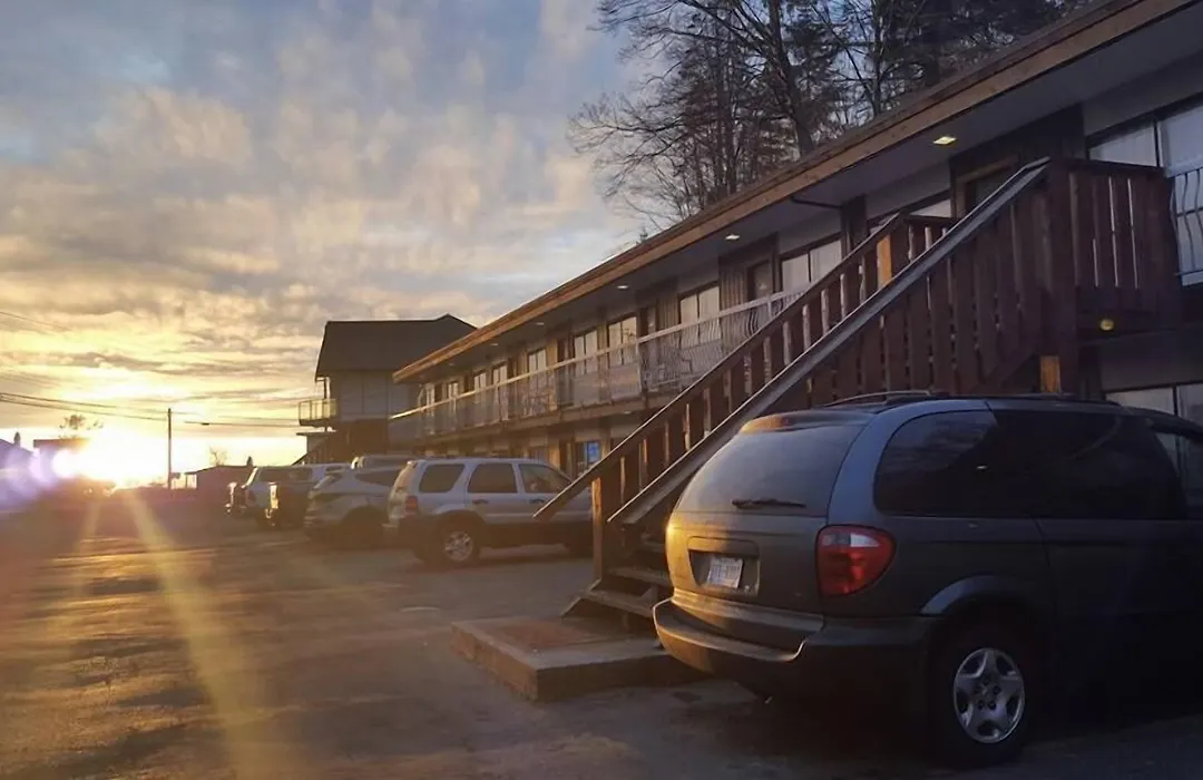 Big Rock Motel-1