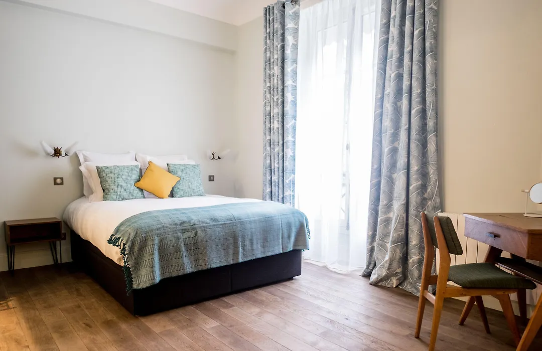 1Er Etage Sopi-Montmartre-1