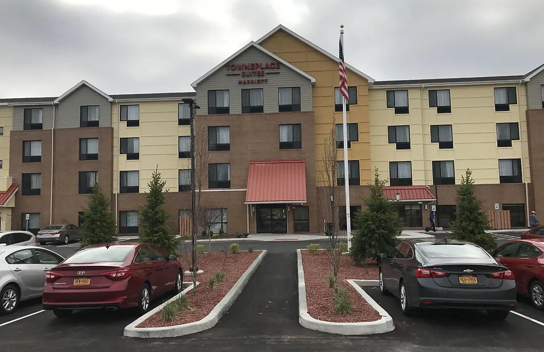 Towneplace Suites By Marriott New Hartford-1